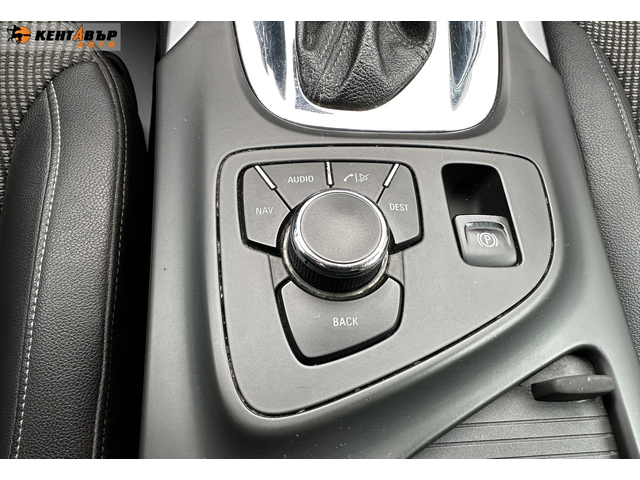 Opel Insignia 2.0d 160к.с. - автомобили, коли, обяви за нови и употребявани 12
