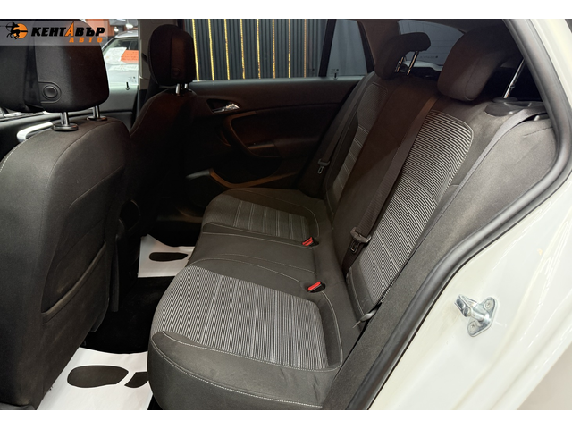 Opel Insignia 2.0d 170 к.с. - автомобили, коли, обяви за нови и употребявани 8