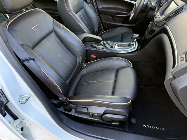 Opel Insignia 2.0i TURBO 4x4 CROSS COUNTRY - автомобили, коли, обяви за нови и употребявани 9