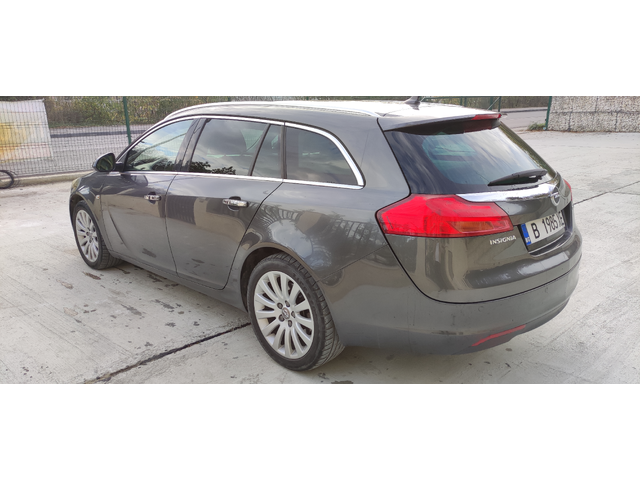 Opel Insignia, 2011 г., 193000 км, 0 к.с. - автомобили, коли, обяви за нови и употребявани 1