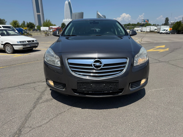 Opel Insignia 2.0CDTI-2011-AUTO-NAVI - автомобили, коли, обяви за нови и употребявани 2