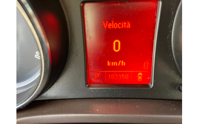 Opel Insignia 2.0CDTI - автомобили, коли, обяви за нови и употребявани 13