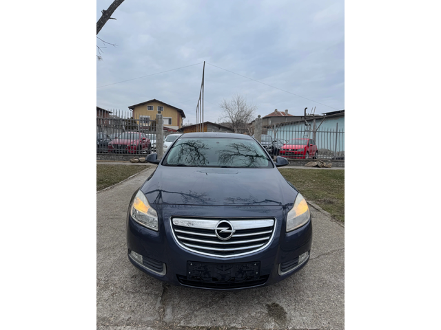 Opel Insignia 1.8 BENZIN AUSTRIA - автомобили, коли, обяви за нови и употребявани 1