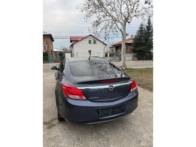 Opel Insignia 1.8 BENZIN AUSTRIA - автомобили, коли, обяви за нови и употребявани 6