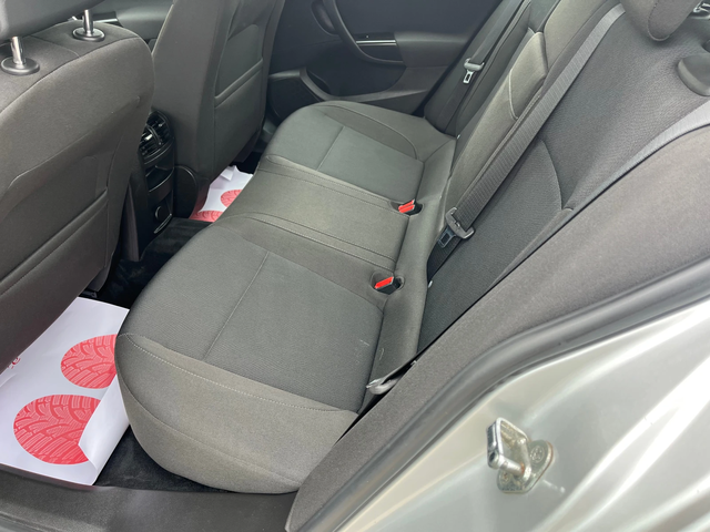 Opel Insignia 2.0 Diesel 130 k.c - автомобили, коли, обяви за нови и употребявани 8