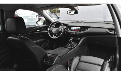 Opel Insignia Sports Tourer 2.0 CDTi Business Innovation - автомобили, коли, обяви за нови и употребявани 10
