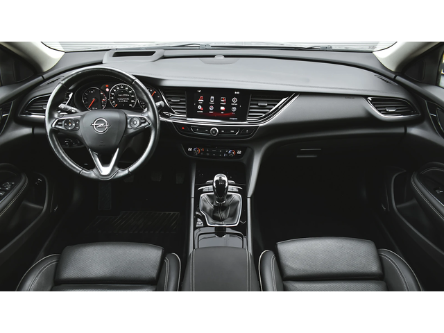 Opel Insignia Sports Tourer 2.0 CDTi Business Innovation - автомобили, коли, обяви за нови и употребявани 11