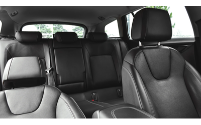 Opel Insignia Sports Tourer 2.0 CDTi Business Innovation - автомобили, коли, обяви за нови и употребявани 9