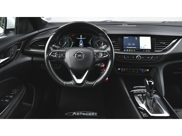 Opel Insignia Sports Tourer 2.0d OPC Line 4x4 Automatic - автомобили, коли, обяви за нови и употребявани 11