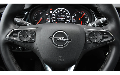 Opel Insignia Sports Tourer 2.0d Innovation Automatic - автомобили, коли, обяви за нови и употребявани 10