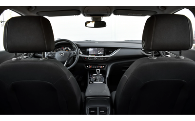 Opel Insignia Grand Sport 2.0d Business Edition Automatic - автомобили, коли, обяви за нови и употребявани 7