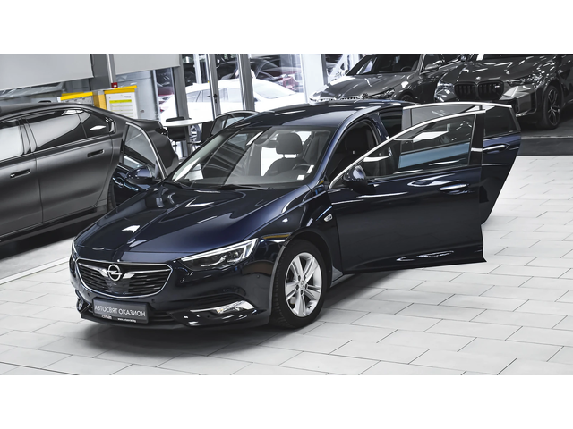 Opel Insignia Grand Sport 1.6d Innovation - автомобили, коли, обяви за нови и употребявани 0