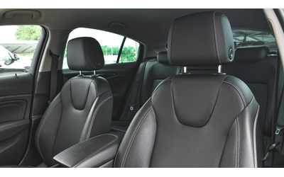 Opel Insignia Grand Sport 1.6d Innovation - автомобили, коли, обяви за нови и употребявани 9