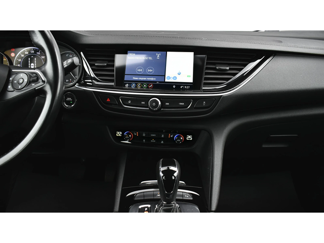 Opel Insignia Sports Tourer 1.6d Innovation Automatic - автомобили, коли, обяви за нови и употребявани 10