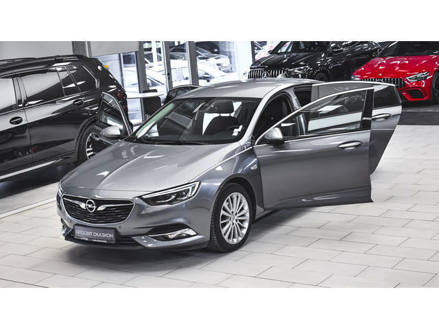 Opel Insignia Grand Sport 2.0d Innovation Automatic - автомобили, коли, обяви за нови и употребявани 0