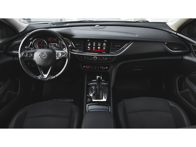 Opel Insignia Grand Sport 2.0d Innovation Automatic - автомобили, коли, обяви за нови и употребявани 11