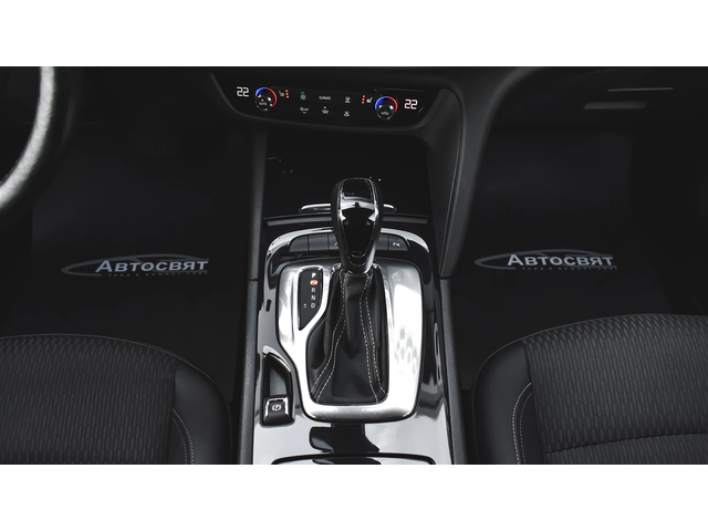 Opel Insignia Grand Sport 2.0d Innovation Automatic - автомобили, коли, обяви за нови и употребявани 13