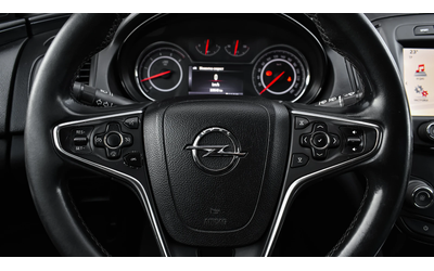 Opel Insignia Country Tourer 2.0 CDTI 4x4 Automatic - автомобили, коли, обяви за нови и употребявани 12