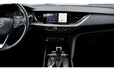 Opel Insignia Sports Tourer 2.0d Automatic Business Edition - автомобили, коли, обяви за нови и употребявани 12