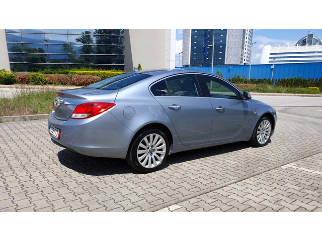 Opel Insignia 2.0 CDTI/Автоматик/NAVI/* COSMO* - автомобили, коли, обяви за нови и употребявани 3