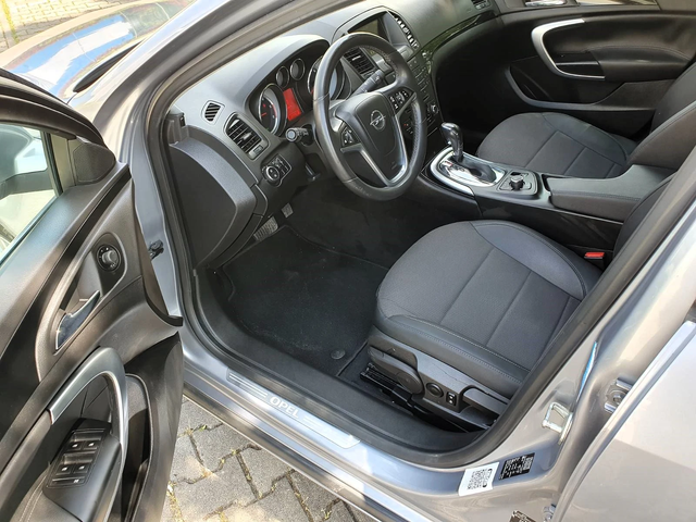 Opel Insignia 2.0 CDTI/Автоматик/NAVI/* COSMO* - автомобили, коли, обяви за нови и употребявани 6