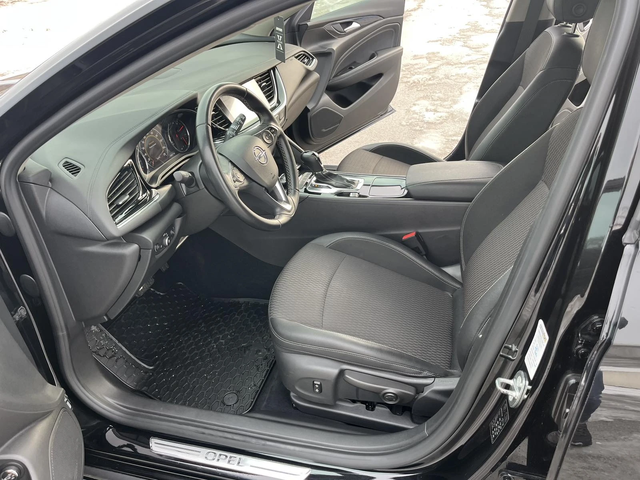 Opel Insignia 2.0TDI 170к EURO 6C АВТОМАТ KEYLESS GO ВНОС ИТАЛИЯ - автомобили, коли, обяви за нови и употребявани 7