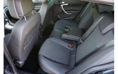 Opel Insignia 2.0 CDTI SPORTS TOURER COSMO - автомобили, коли, обяви за нови и употребявани 13