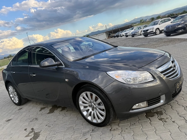 Opel Insignia 2.0 TDCI TOP !!! - автомобили, коли, обяви за нови и употребявани 2