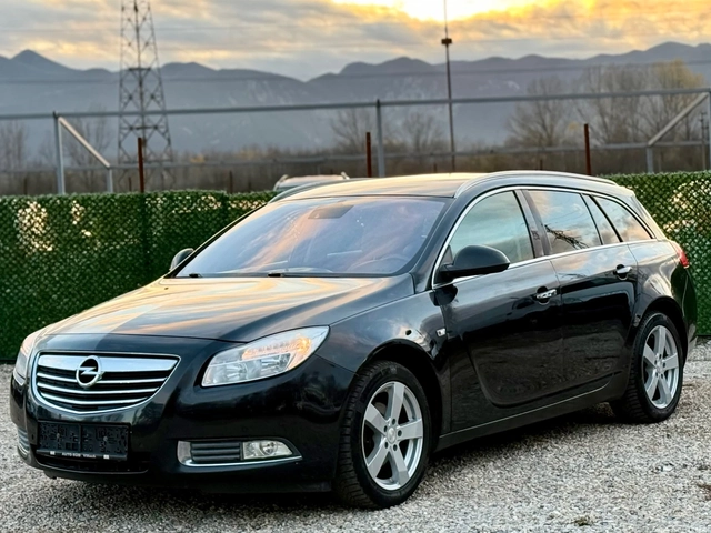 Opel Insignia 2.0CDTi FACELIFT - автомобили, коли, обяви за нови и употребявани 0