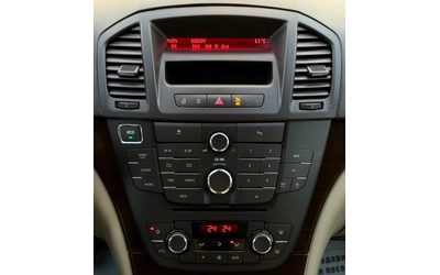 Opel Insignia 2.0CDTi FACELIFT - автомобили, коли, обяви за нови и употребявани 13