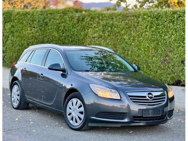 Opel Insignia 2.0CDTI~130hp~ITALY - автомобили, коли, обяви за нови и употребявани 2