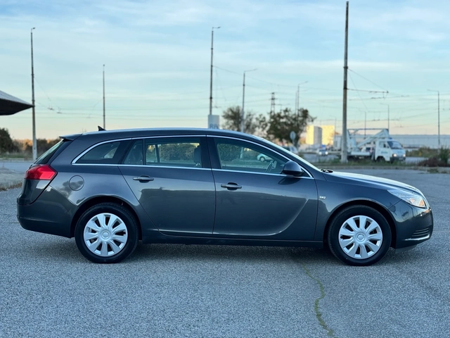 Opel Insignia 2.0CDTI~130hp~ITALY - автомобили, коли, обяви за нови и употребявани 3