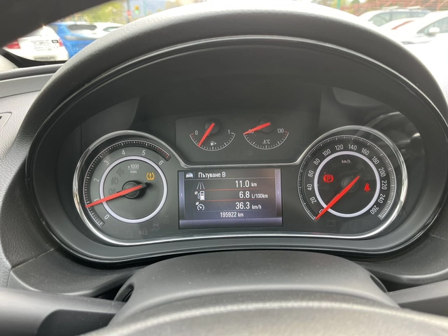 Opel Insignia Limousine NB - автомобили, коли, обяви за нови и употребявани 11