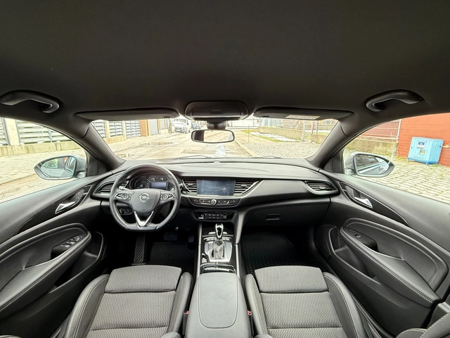 Opel Insignia EXCLUSIVE-1.6T-AVTOMAT-ШВЕЙЦАРИЯ-TOP- - автомобили, коли, обяви за нови и употребявани 10