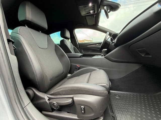 Opel Insignia EXCLUSIVE-1.6T-AVTOMAT-ШВЕЙЦАРИЯ-TOP- - автомобили, коли, обяви за нови и употребявани 13