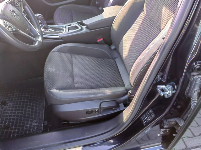 Opel Insignia Генерация: Insignia Sedan, Двигател (модификация)2.0 CDTI (170 Hp) DPF, Пакет: Cosmo - автомобили, коли, обяви за нови и употребявани 5