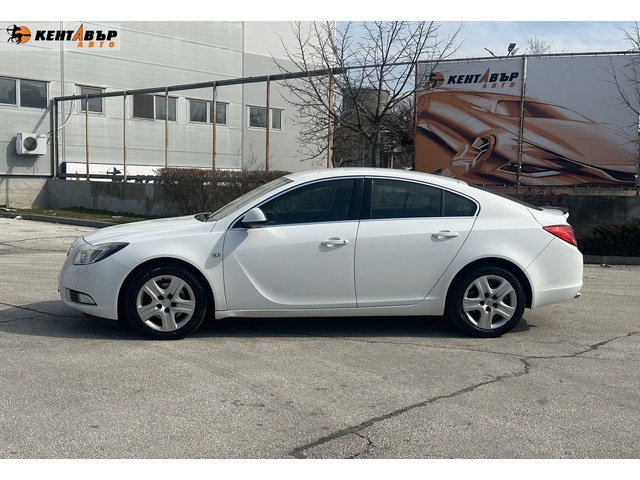 Opel Insignia2.0d 160к.с. - автомобили, коли, обяви за нови и употребявани 1