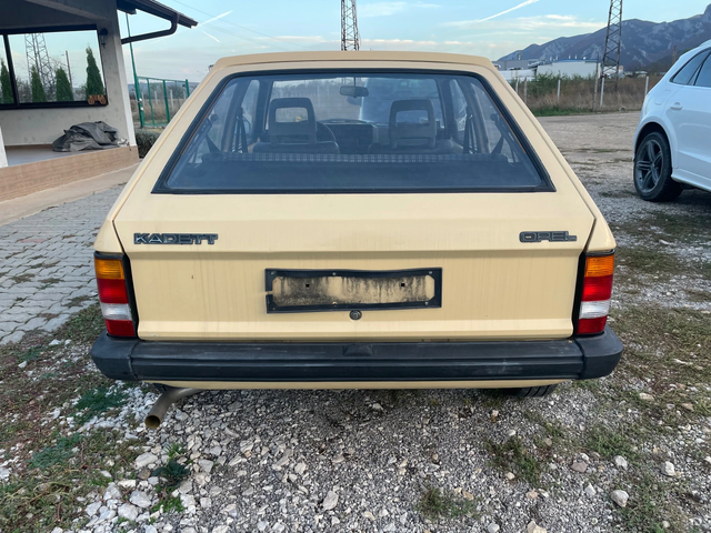 Opel Kadett 1.2i-60-ITALIA - автомобили, коли, обяви за нови и употребявани 8
