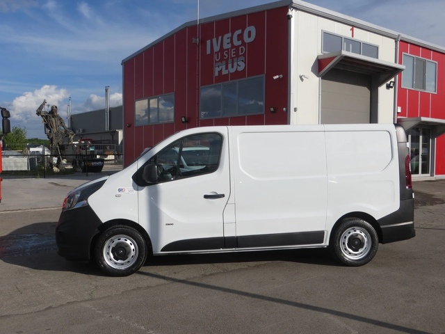 Opel Vivaro 1, 6 BITURBO - автомобили, коли, обяви за нови и употребявани 1