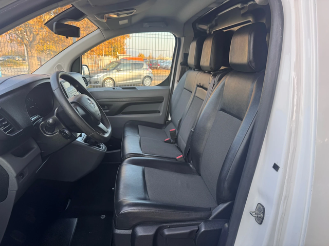 Opel Vivaro 1.5d 120ps 6ск * ПЕРФЕКТЕН* - автомобили, коли, обяви за нови и употребявани 8