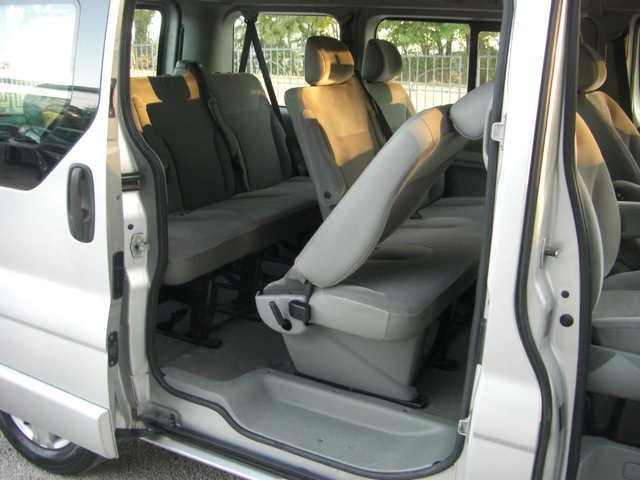 Opel Vivaro 1.9dci TOUR KLIMA 6ck. 8MECTA - автомобили, коли, обяви за нови и употребявани 14