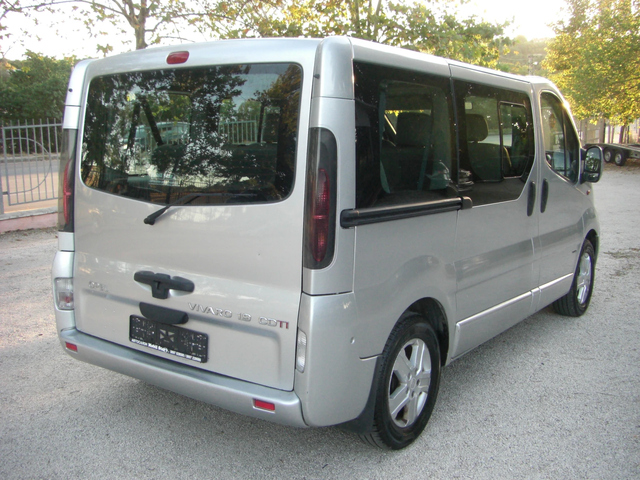 Opel Vivaro 1.9dci TOUR KLIMA 6ck. 8MECTA - автомобили, коли, обяви за нови и употребявани 4