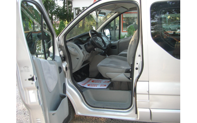 Opel Vivaro 1.9dci TOUR KLIMA 6ck. 8MECTA - автомобили, коли, обяви за нови и употребявани 8