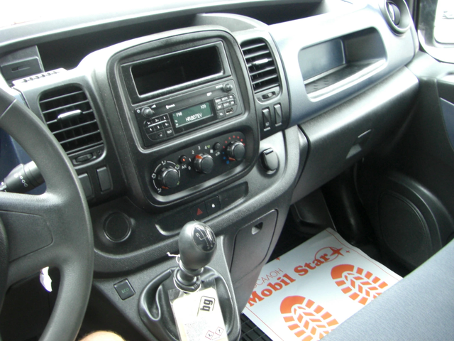 Opel Vivaro 1.6cdti 6ck. EURO 6 - автомобили, коли, обяви за нови и употребявани 10