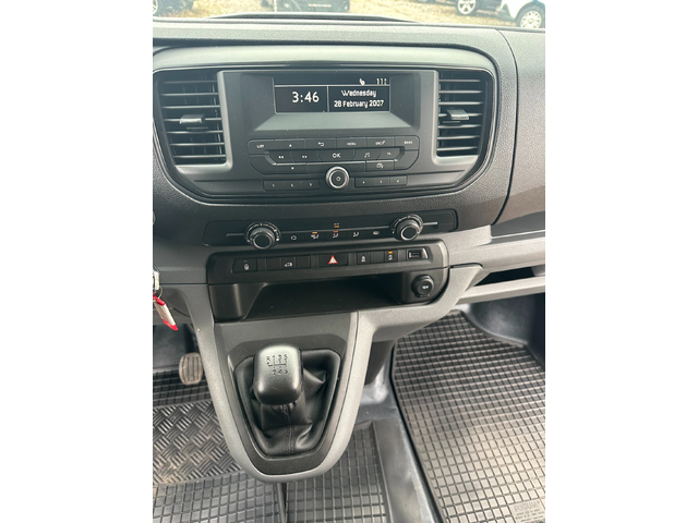 Opel Vivaro 1.5HDI 102kc EURO6 - автомобили, коли, обяви за нови и употребявани 9