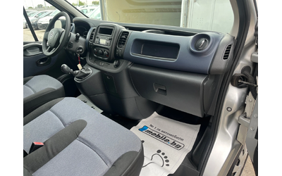 Opel Vivaro 1.6 Diesel 120k.c - автомобили, коли, обяви за нови и употребявани 9