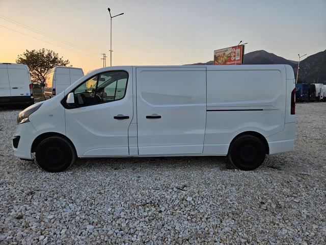 Opel Vivaro Евро 6, Клима , ДВЕ странични врати - автомобили, коли, обяви за нови и употребявани 1