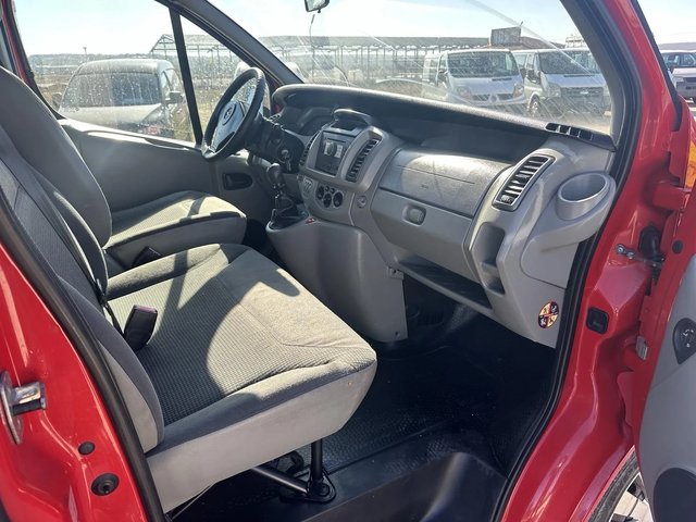 Opel Vivaro - автомобили, коли, обяви за нови и употребявани 9