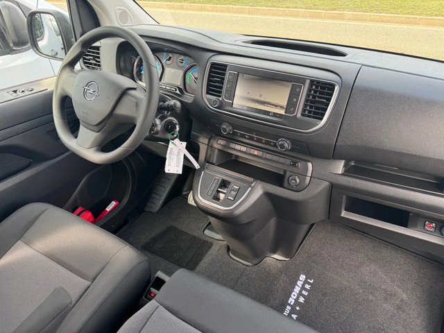 Opel Vivaro Kombi-eM-75kwh/9местен - автомобили, коли, обяви за нови и употребявани 12
