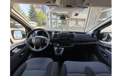 Opel Vivaro 1.6cdti 183000 8+ 1 - автомобили, коли, обяви за нови и употребявани 11